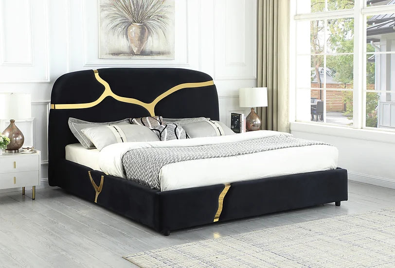 B838 Milan (White)