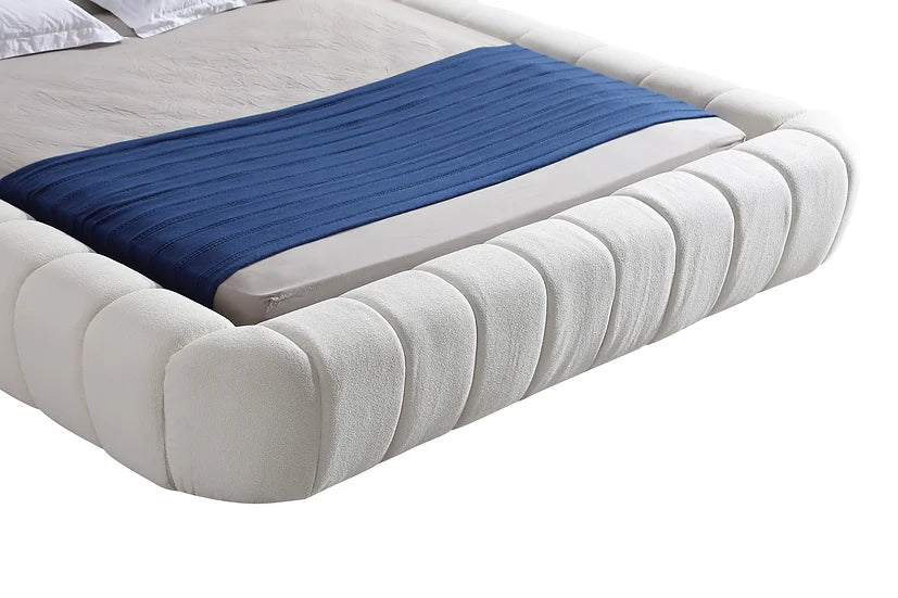 B127 Bubbles Bed (White)