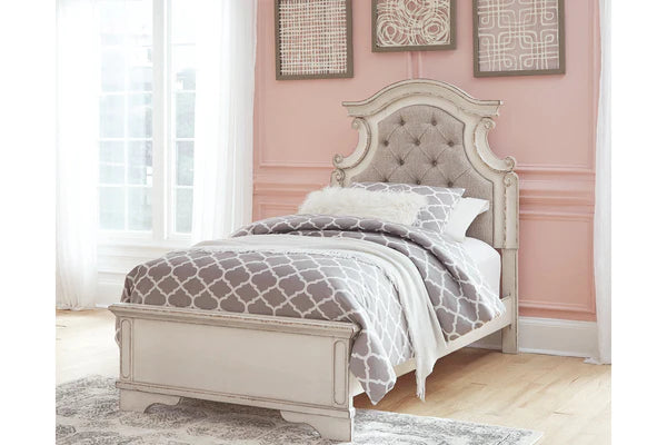 Realyn Chipped White Twin Panel Bed